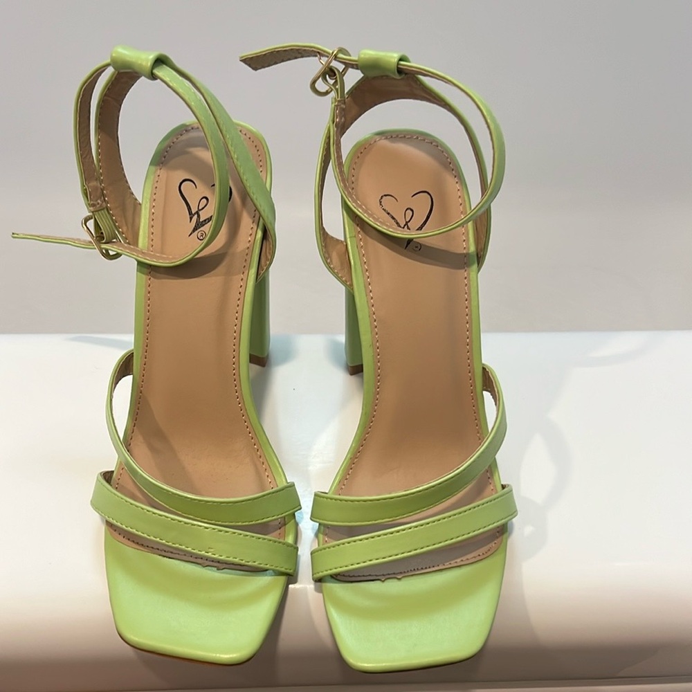 Windsor Green Elegant Heels